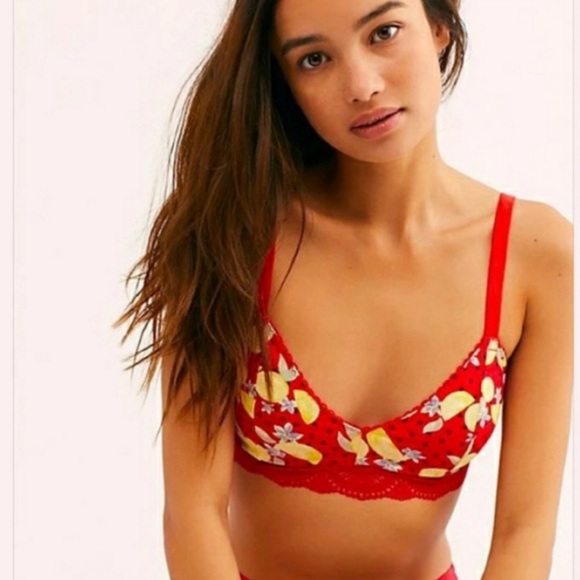 ❤️NEW Free People Mari Printed Bralette Cherry Red Combo Size XSmall $38 - Picture 2 of 10